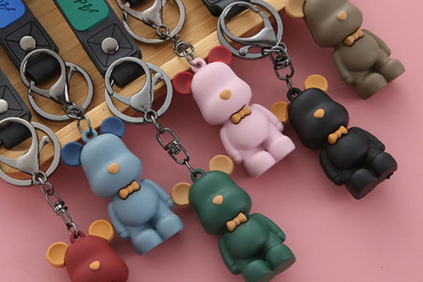 https://www.kingtaicrafts.com/custom-silicone-keychains/